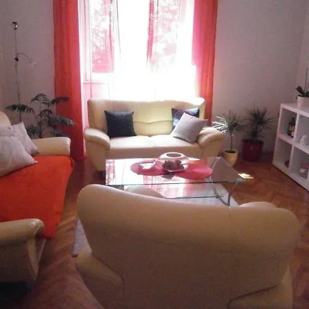 アパート Moderne In Mit Schoenem Garten *