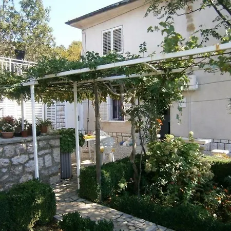 アパート Moderne In Mit Schoenem Garten